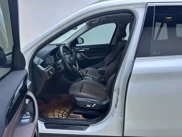 BMW X1 — миниатюра 6