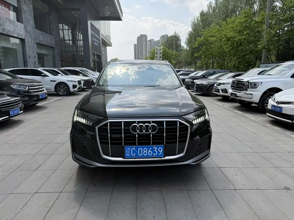 Audi Q7 2021