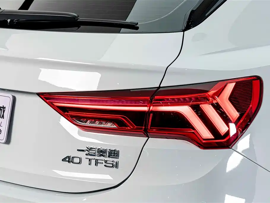 Audi Q3 Sportback — миниатюра 8