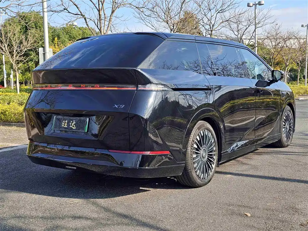 XIAOPENG X9