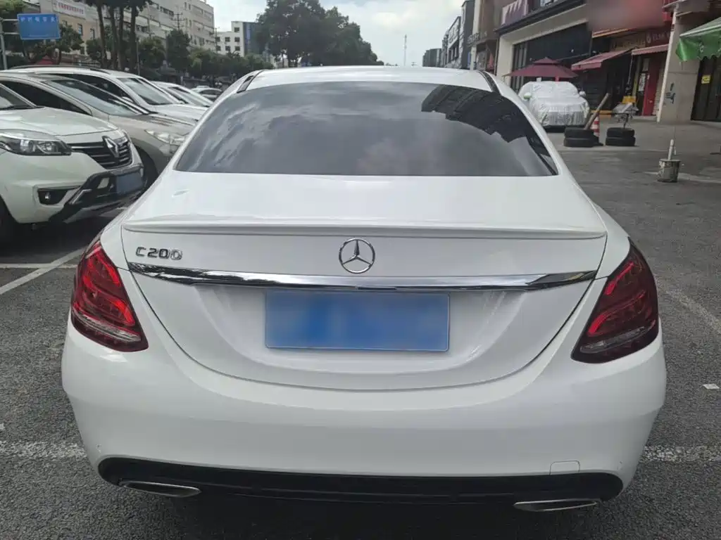 Mercedes-Benz C-Class — миниатюра 6