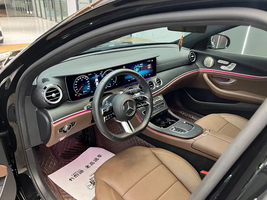 MERCEDES-BENZ E CLASS