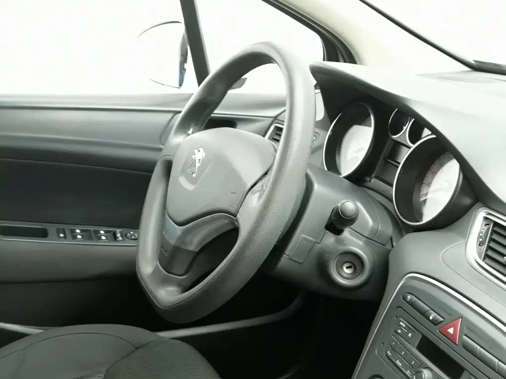 Peugeot 308 — миниатюра 22