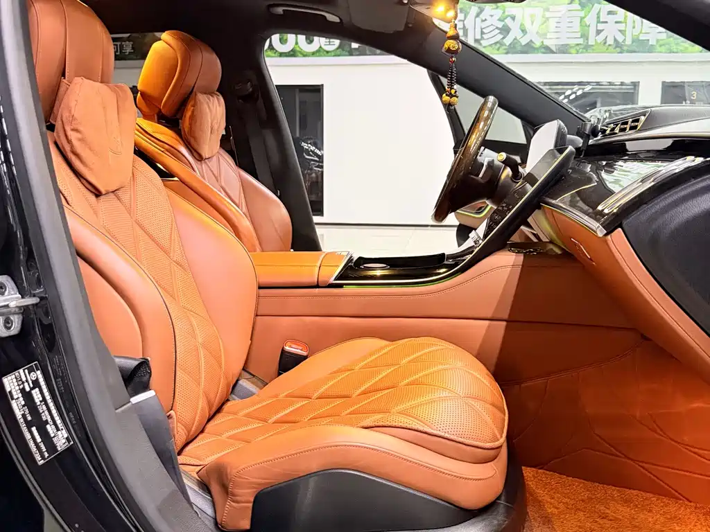 Mercedes-Benz S-Class — миниатюра 13