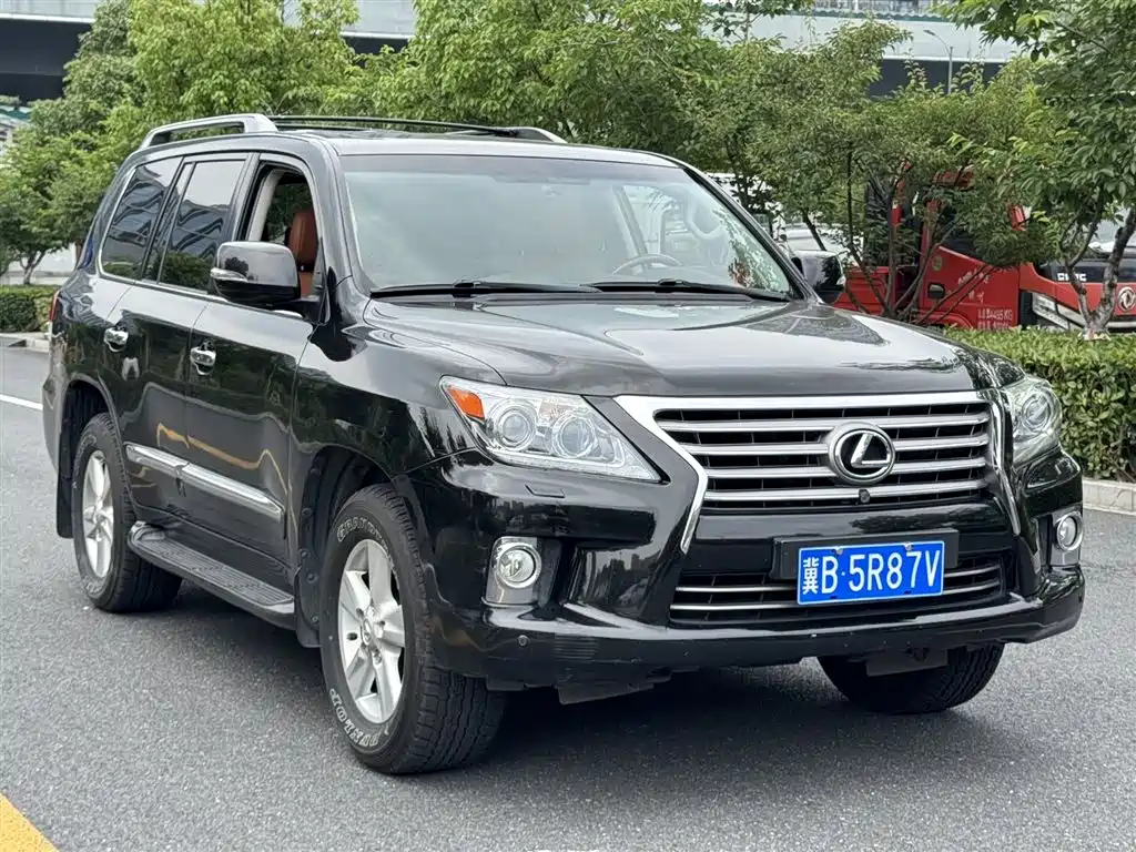 Lexus LX 2013 570