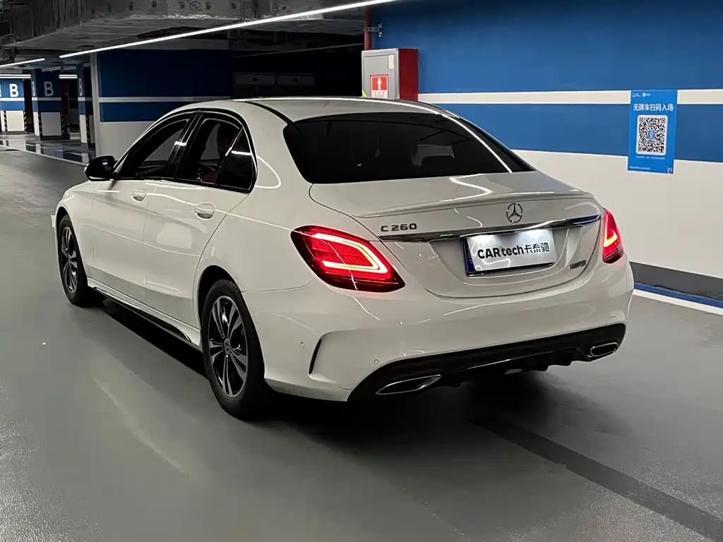Mercedes-Benz C-Class — миниатюра 5
