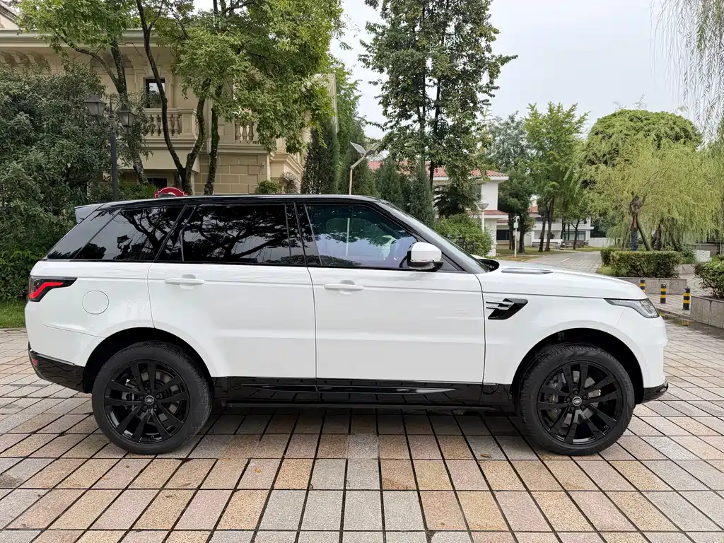 Land Rover Sport PHEV — миниатюра 4