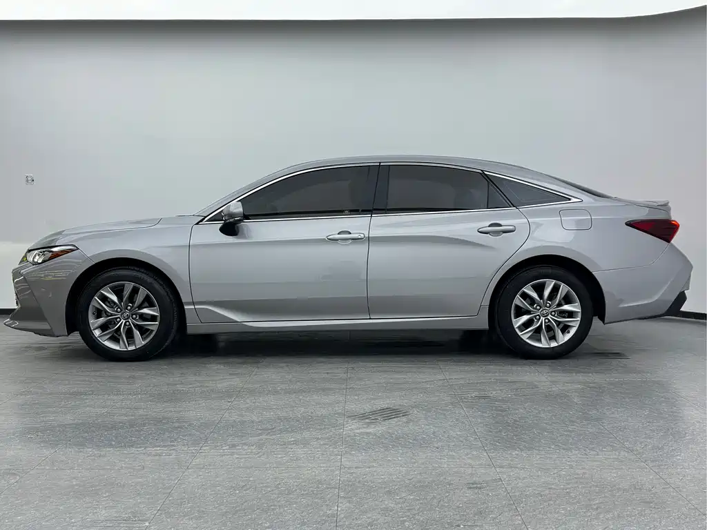 Toyota Avalon 2019 2.5L V