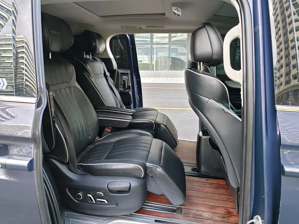 Roewe iMAX8 400TGI Supreme Series Honorable Edition, фото 10