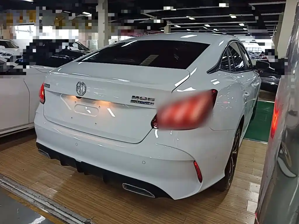 MG MG5 — миниатюра 7