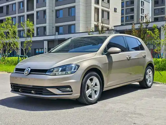 VOLKSWAGEN GOLF 2018