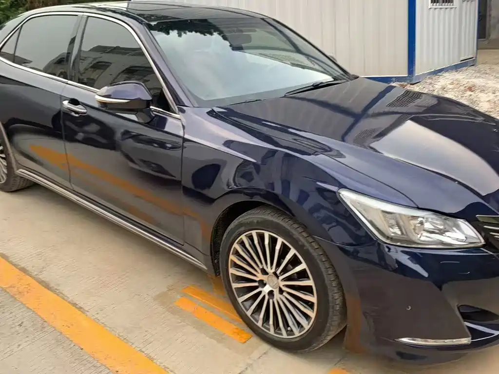 Toyota Crown — миниатюра 2