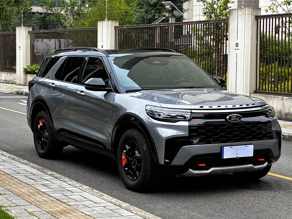 Ford Explorer — миниатюра 3