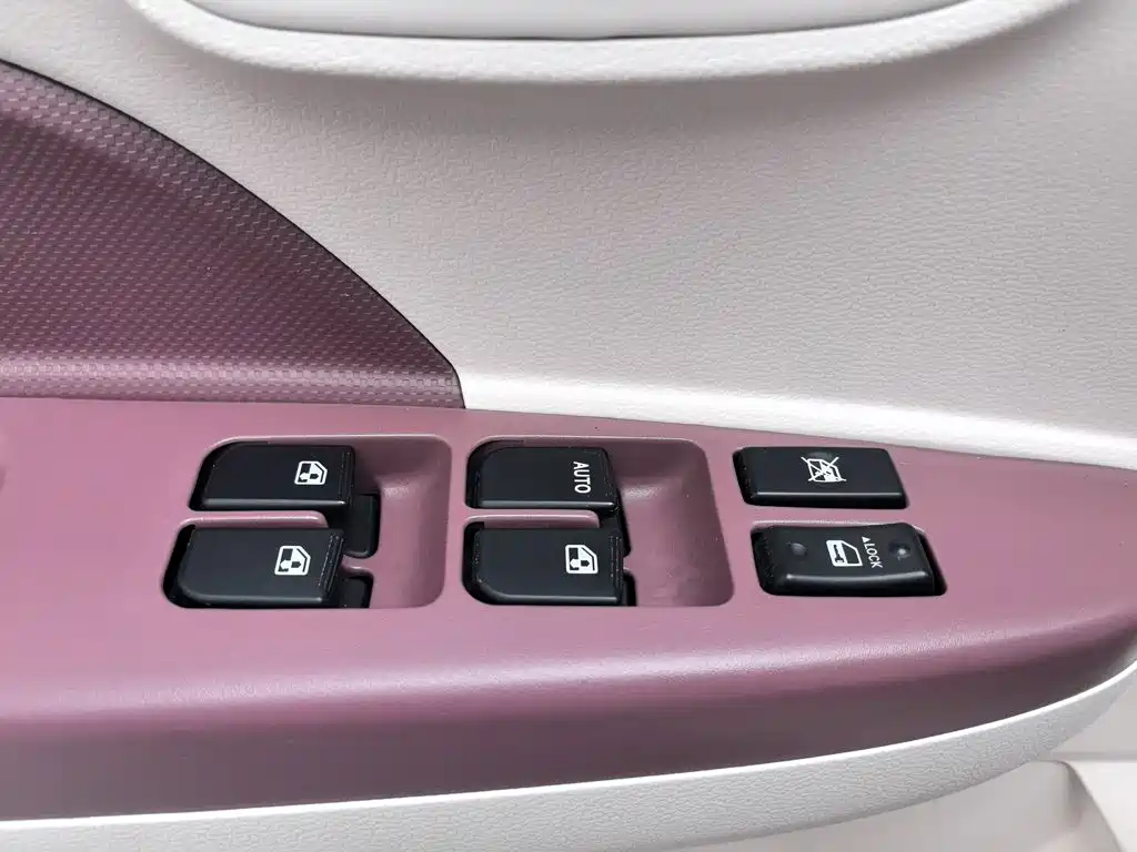 Changan Benben E-Star — миниатюра 9