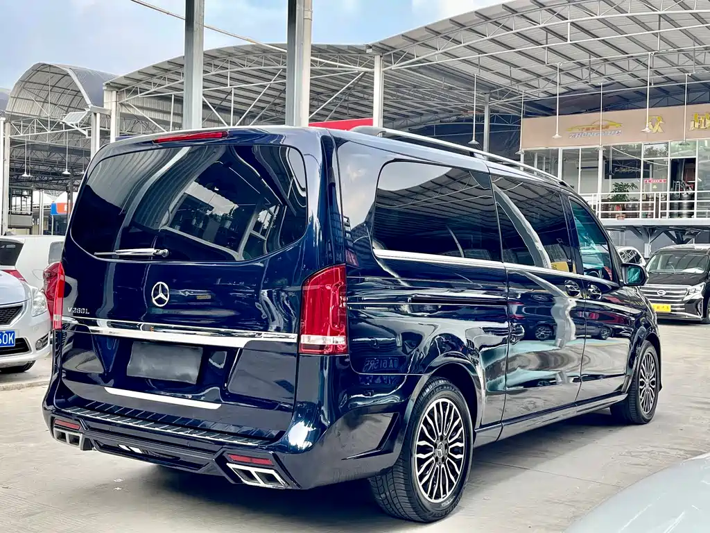 Mercedes-Benz V-Class — миниатюра 5