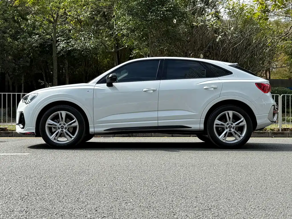 Audi Q3 Sportback — миниатюра 4