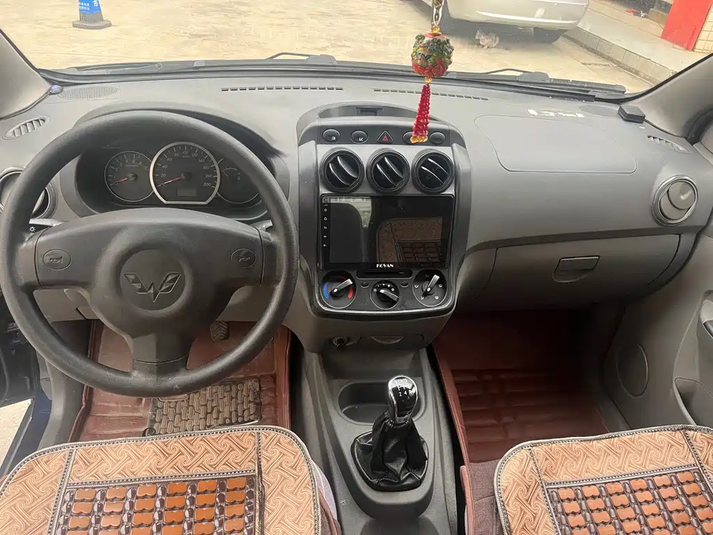 Wuling Hongguang — миниатюра 6