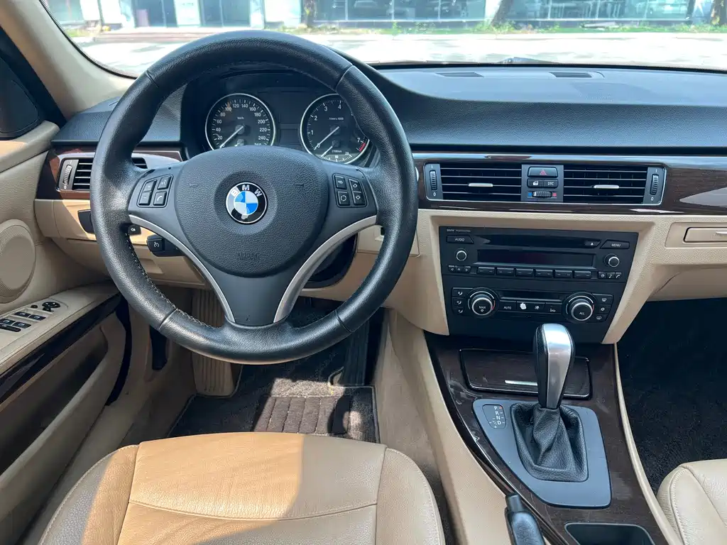 BMW 3 Series — миниатюра 13