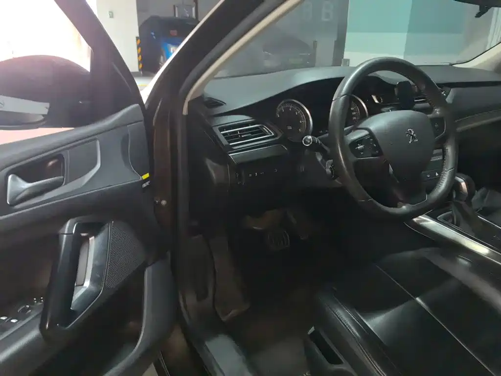 Peugeot 408 — миниатюра 14