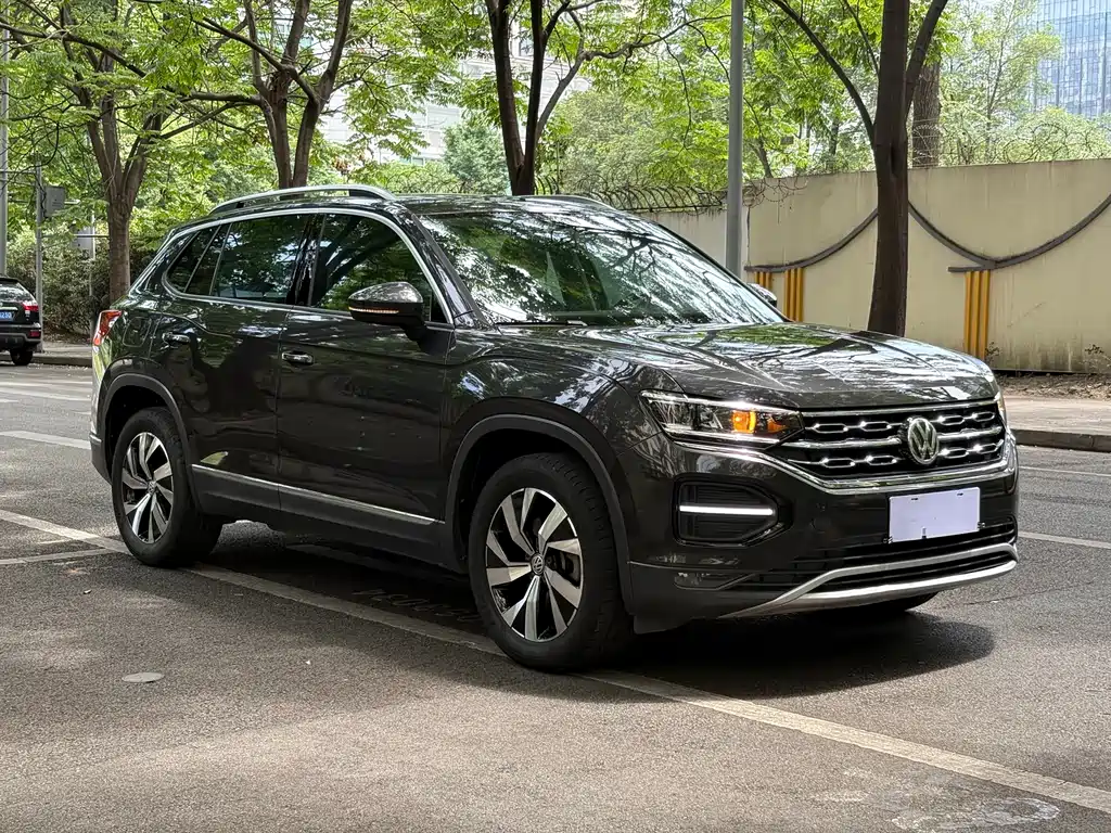 Volkswagen Tayron 2019 330TSI Luxury VI