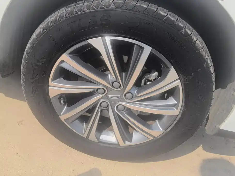 Geely Vision X6 — миниатюра 6