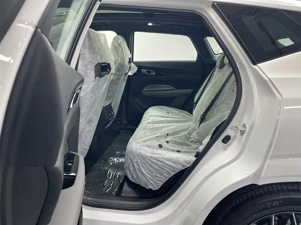 CHANGAN CHANGAN AUCHAN Z6 NEW ENERGY