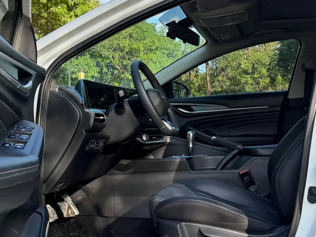 Changan Eado PLUS 1.6L GDI Manual Luxury Type, фото 8