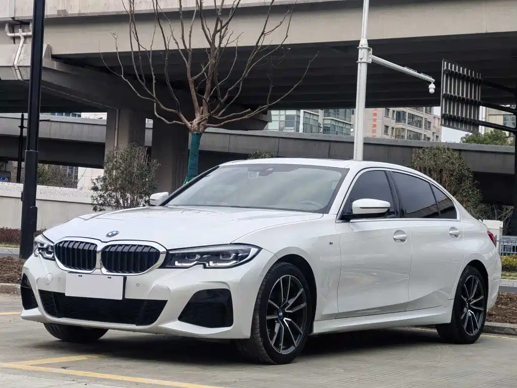 BMW 3 Series 2021