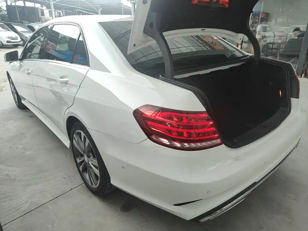 Mercedes-Benz E-Class E 2015 E 260 L Sport