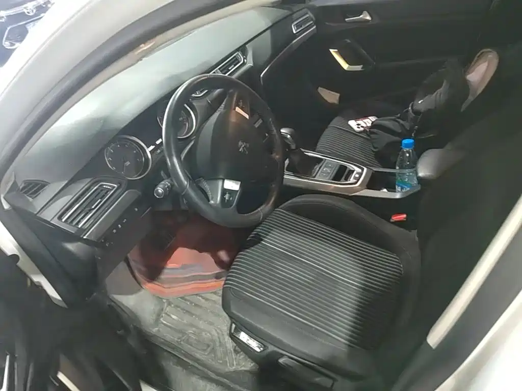 Peugeot 408 — миниатюра 15