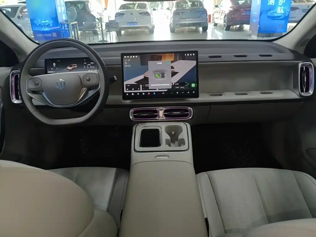 Leapmotor Ноль один. — миниатюра 10