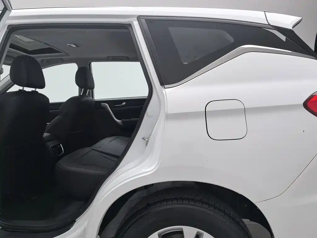 Haval M6 — миниатюра 15