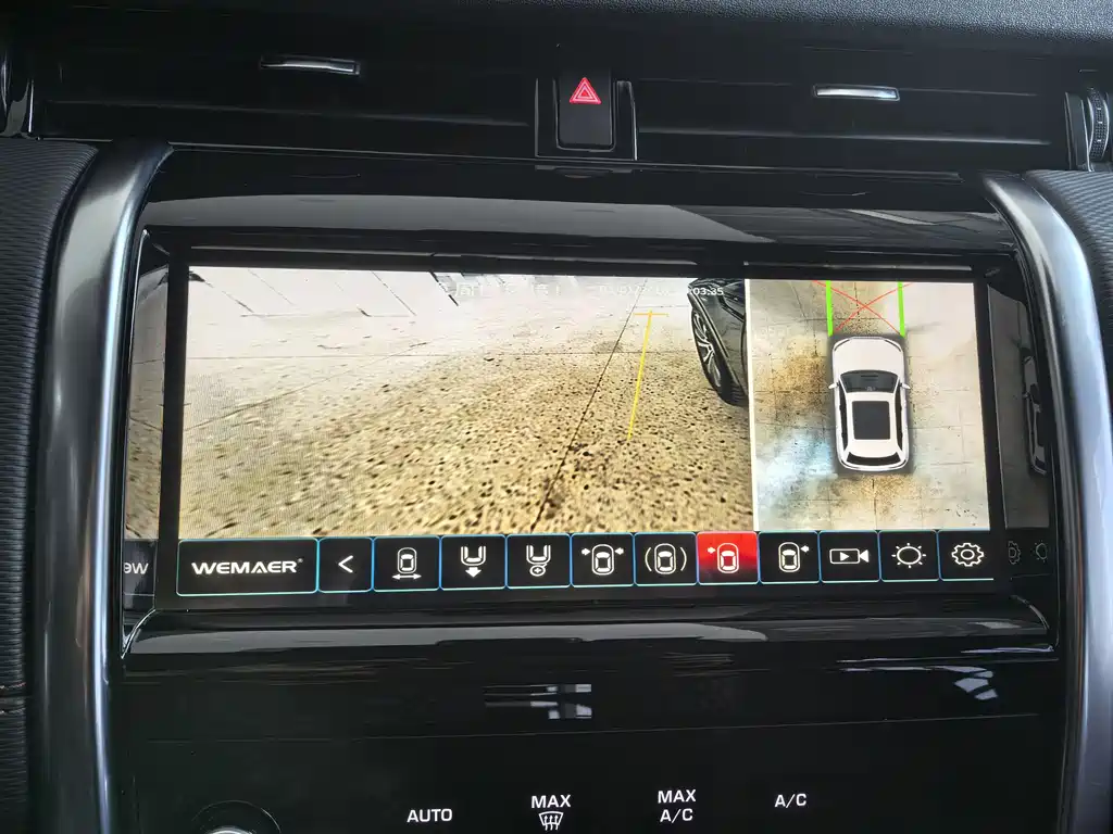 LAND ROVER DISCOVER SPORTS