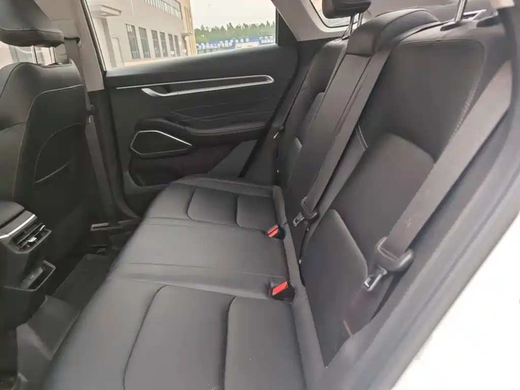 Geely Emgrand — миниатюра 17