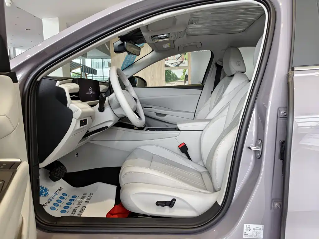 Volkswagen Lavida — миниатюра 6