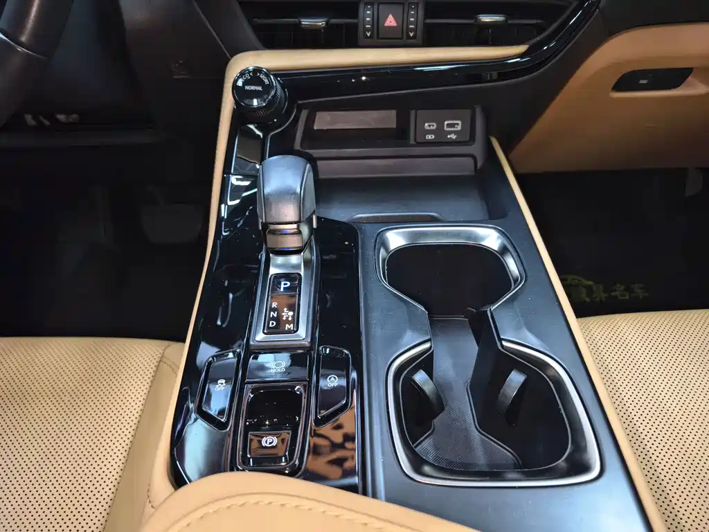 Lexus NX — миниатюра 26