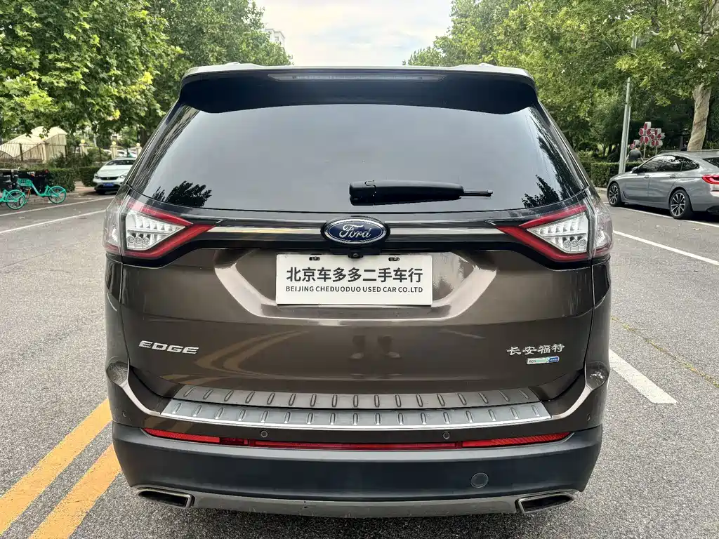 Ford Edge — миниатюра 7