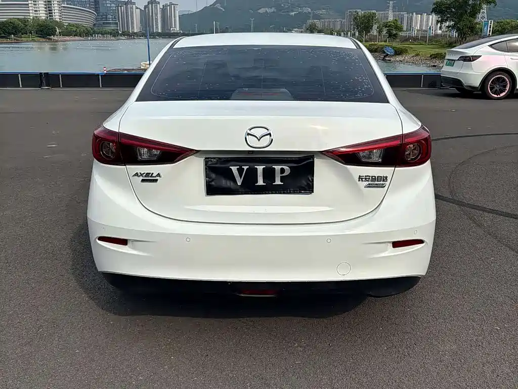 Mazda 3 Axela — миниатюра 7