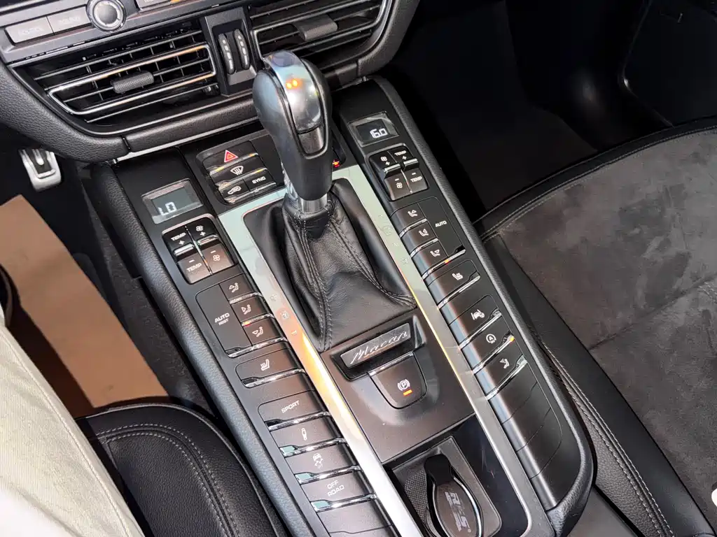 Porsche Macan — миниатюра 51