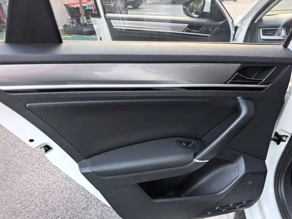 Volkswagen Bora — миниатюра 9