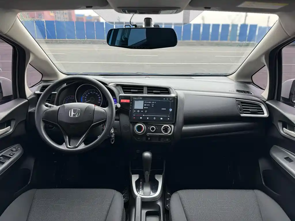 Honda Fit — миниатюра 4