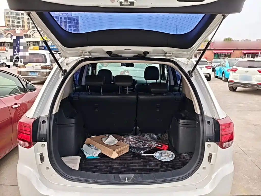 Mitsubishi Outlander — миниатюра 19