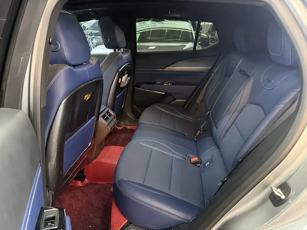 Cadillac GT4 — миниатюра 3