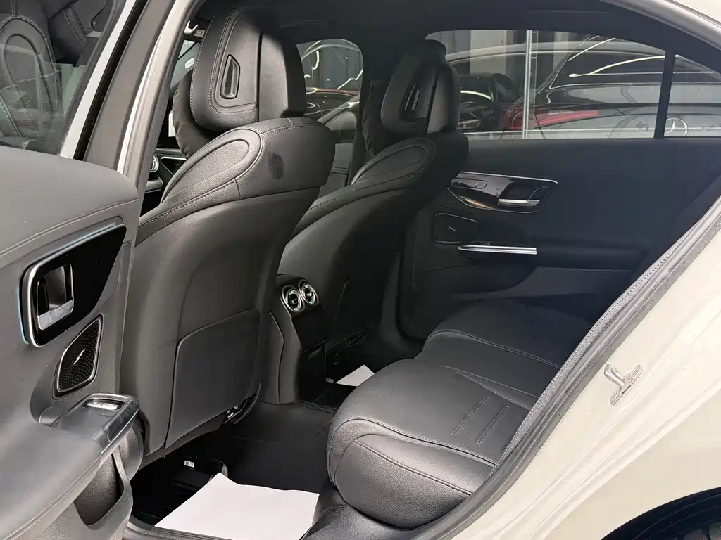 Mercedes-Benz C-Class C 2025 C 260 L Sport