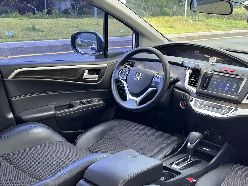 Honda Jade — миниатюра 12