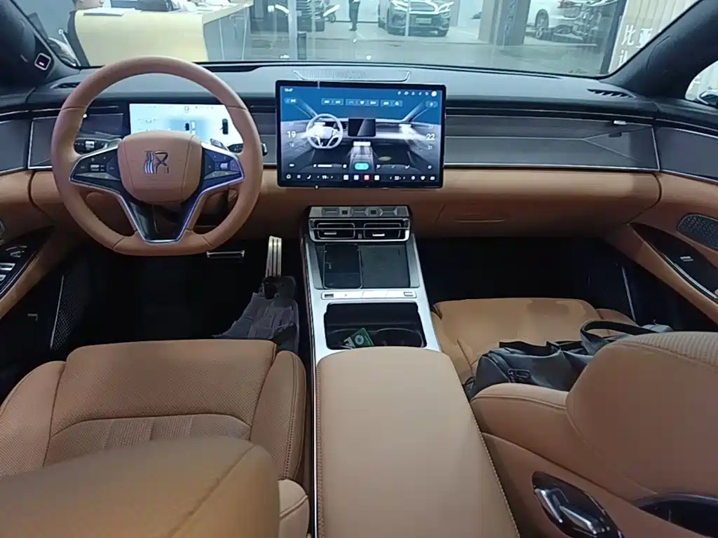 BYD Han L 2025 DM-p Flagship