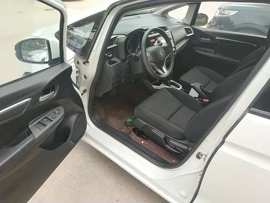 Honda Fit — миниатюра 16