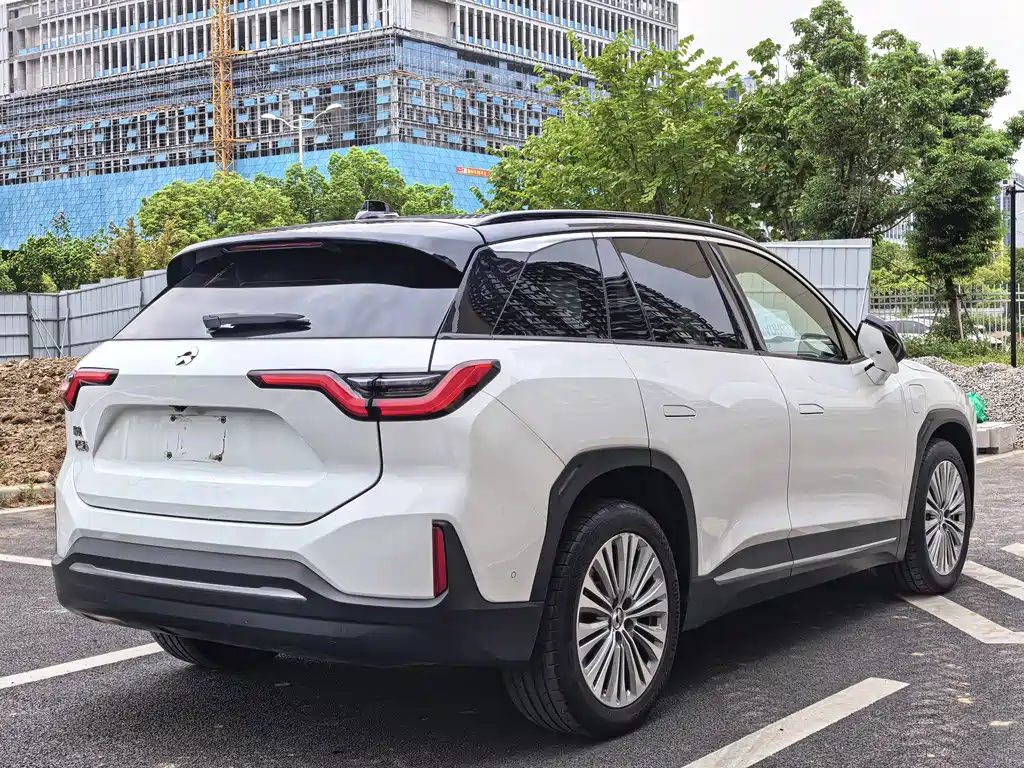 NIO ES6 — миниатюра 4