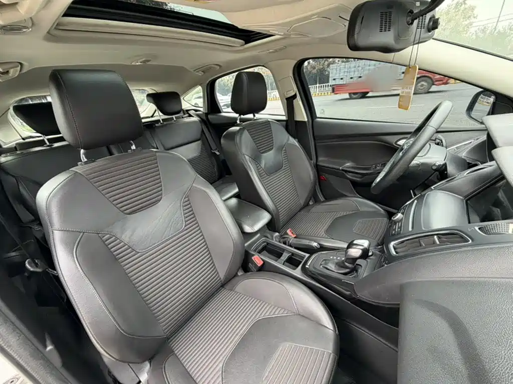 Ford Focus — миниатюра 14