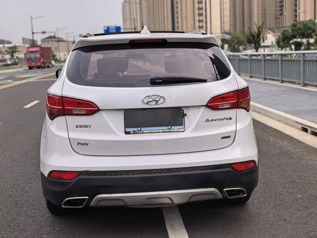 Hyundai Santa Fe — миниатюра 6